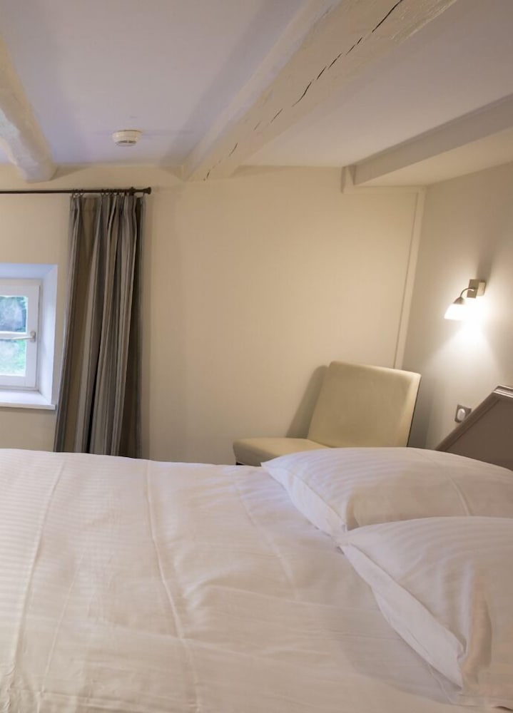 Double Room (Coquelicot) photo 2