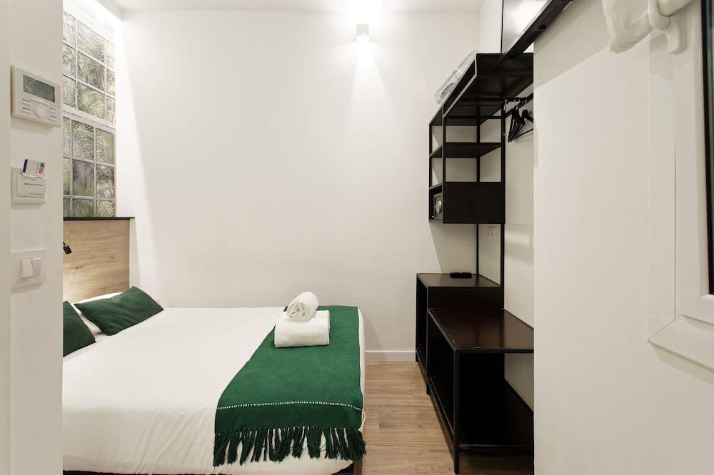 Economy Double Room photo 3