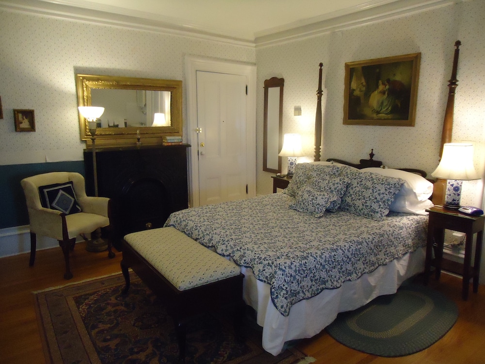 Queen Room, River View photo 3