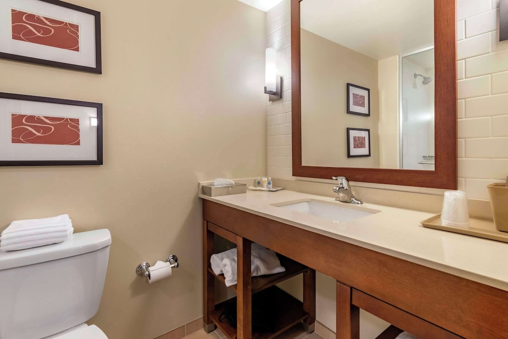 Suite, Multiple Beds, Accessible, Non Smoking photo 3