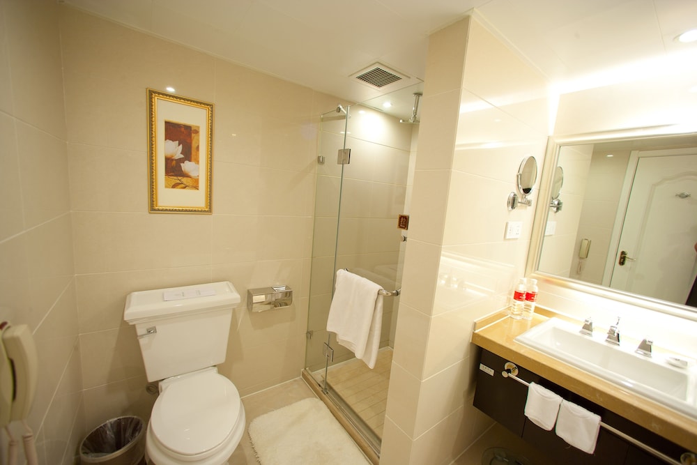 Executive Room - Photo 5