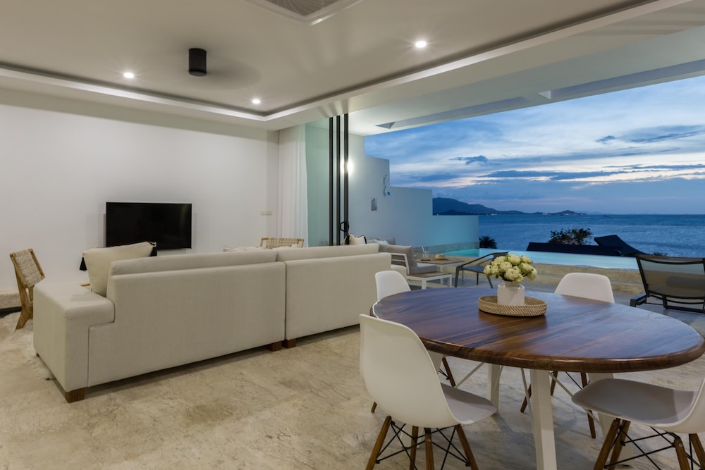 3 Bedroom Sea View Pool & Cinema - Photo 20
