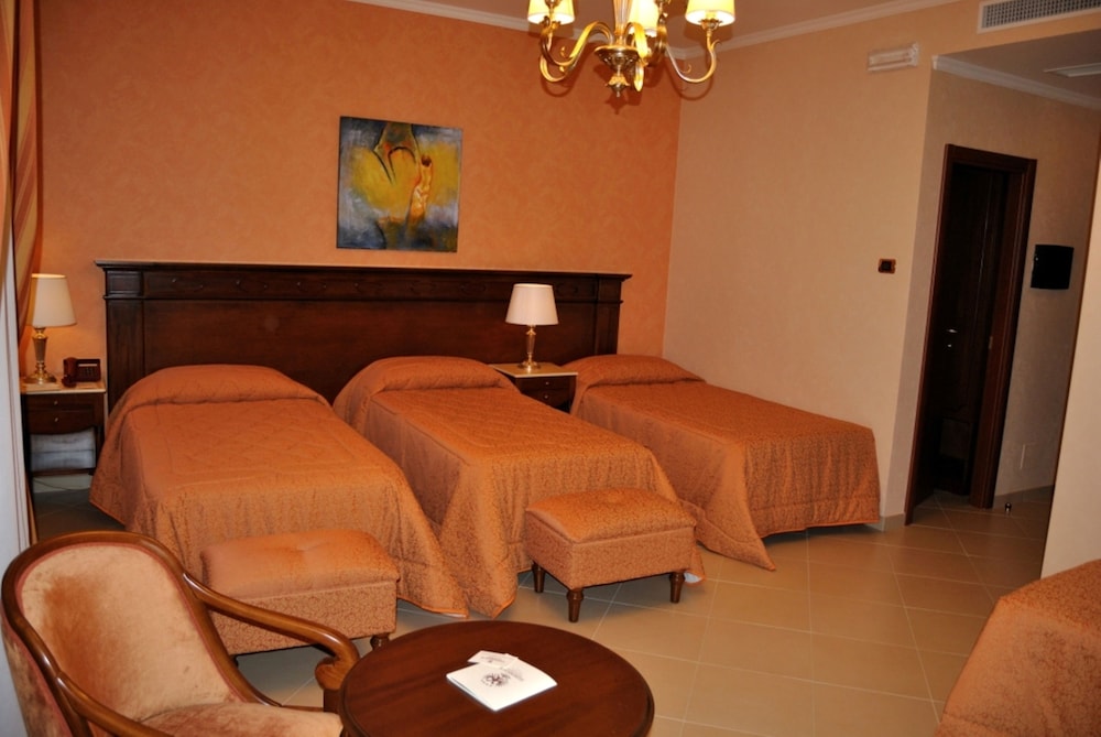 Standard Quadruple Room - Photo 1