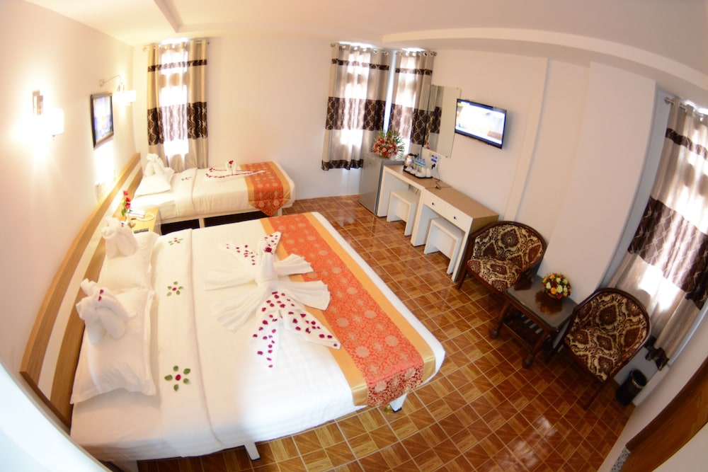 Deluxe Family Room