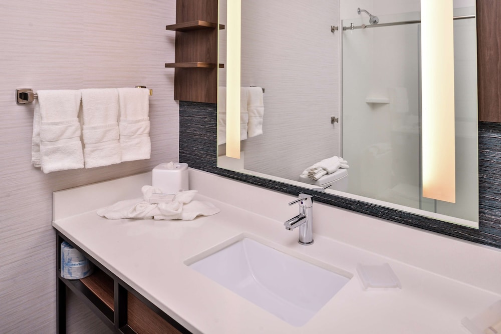 Room - Photo 6