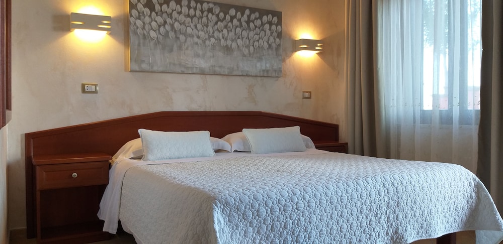 Comfort Double or Twin Room photo 3