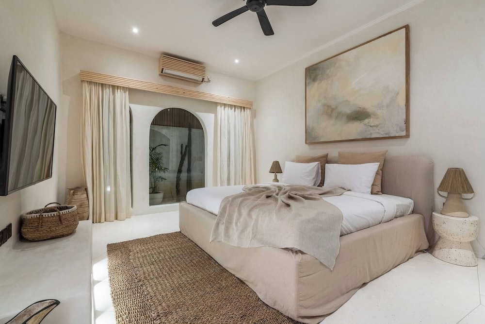 Villa, 4 Bedrooms, Balcony