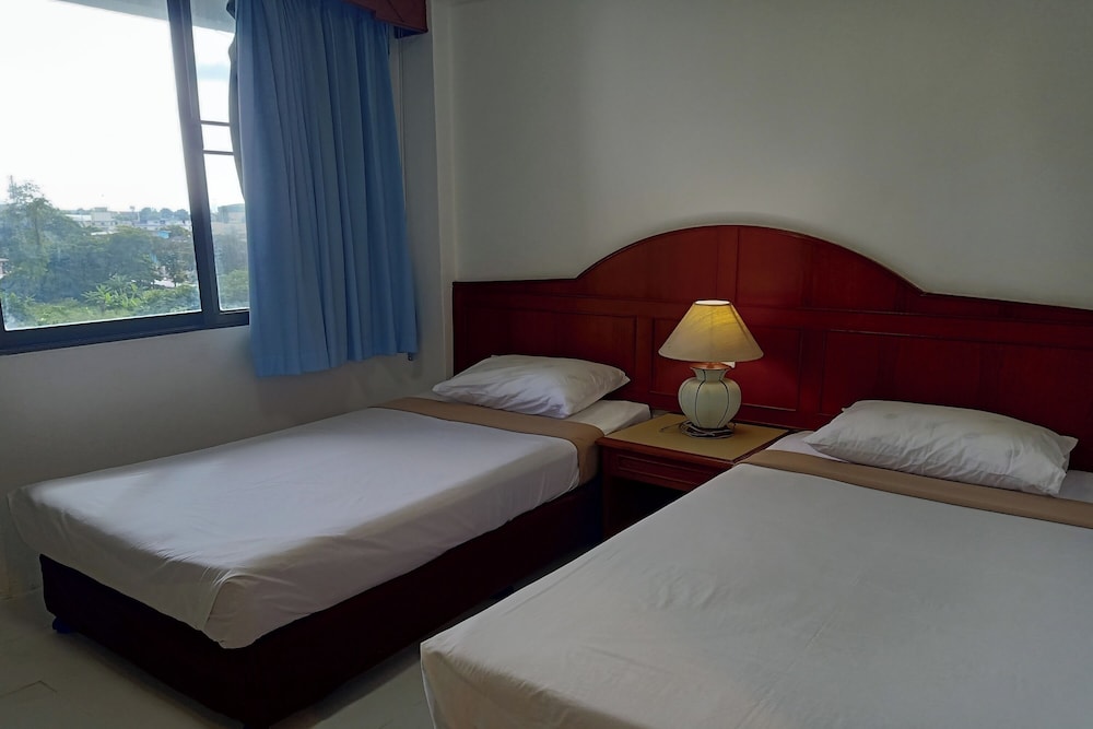 Deluxe Twin Room photo 2