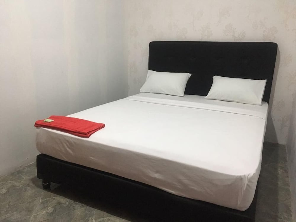 Deluxe Room (A/C) - Photo 4