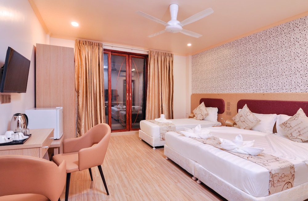 Superior Double Room, 1 Bedroom, Balcony, City View photo 1