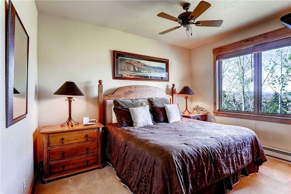 Condo, Multiple Beds (2303 Timberline Lodge, Trappeur's Cro) photo 1