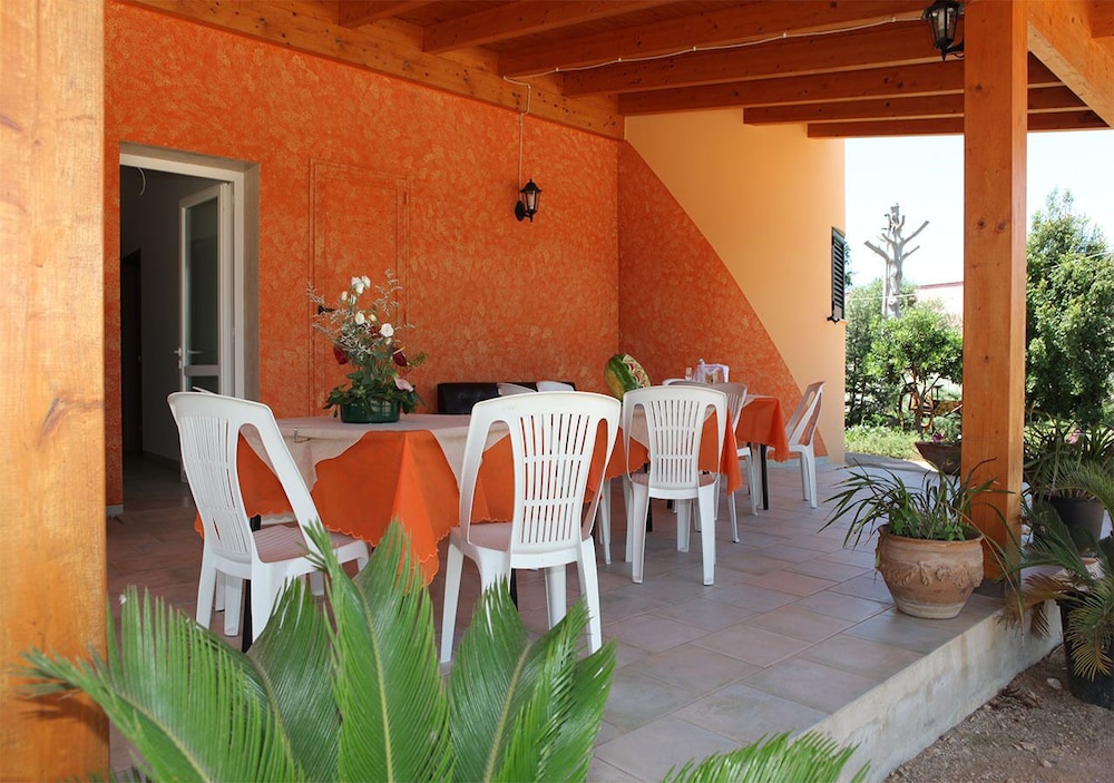Economy Double Room, Patio