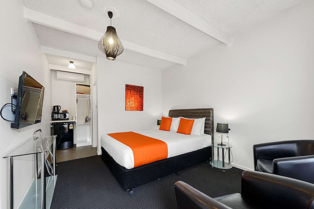 Classic Room, 1 Queen Bed