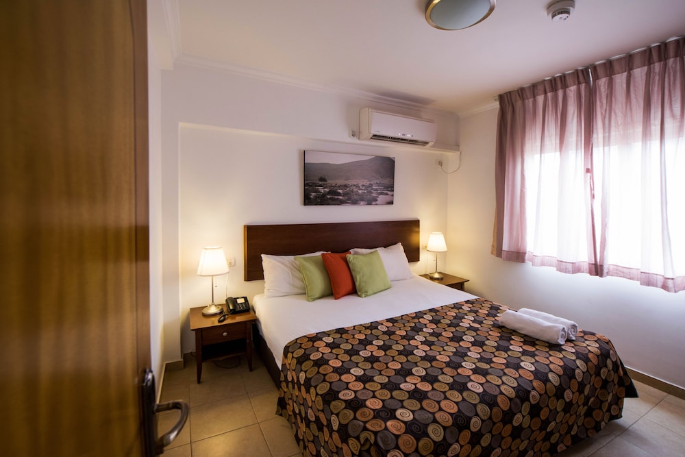 Mini Suite - Photo 1
