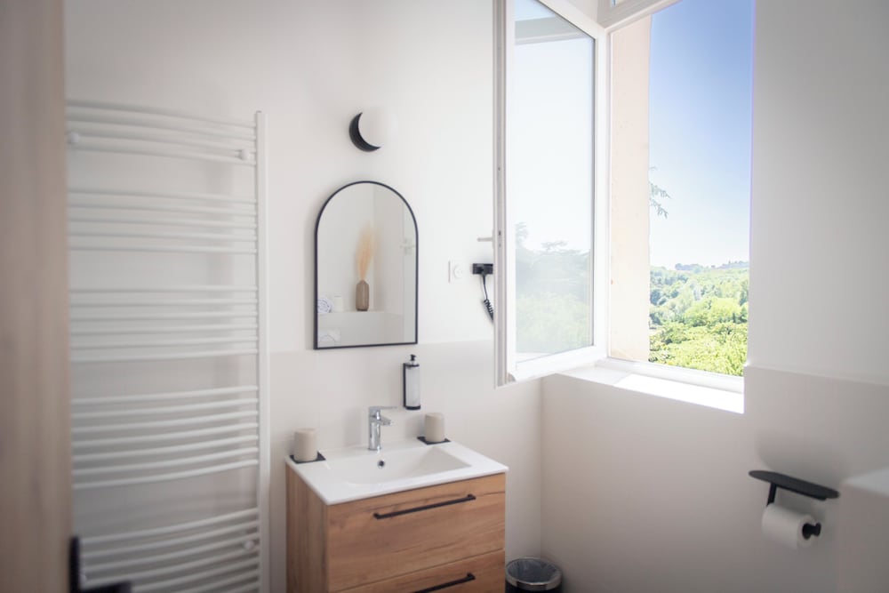 Double or Twin Room - Photo 8