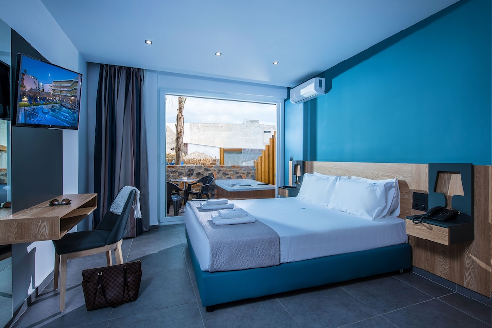 Superior Room with Outdoor Jacuzzi photo 1