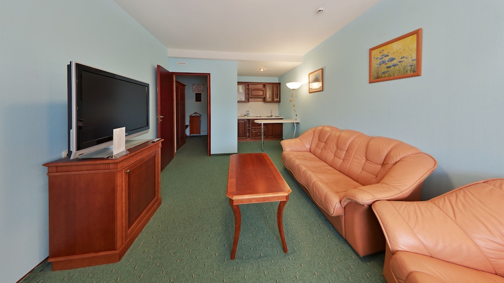 Family Apartment photo 2