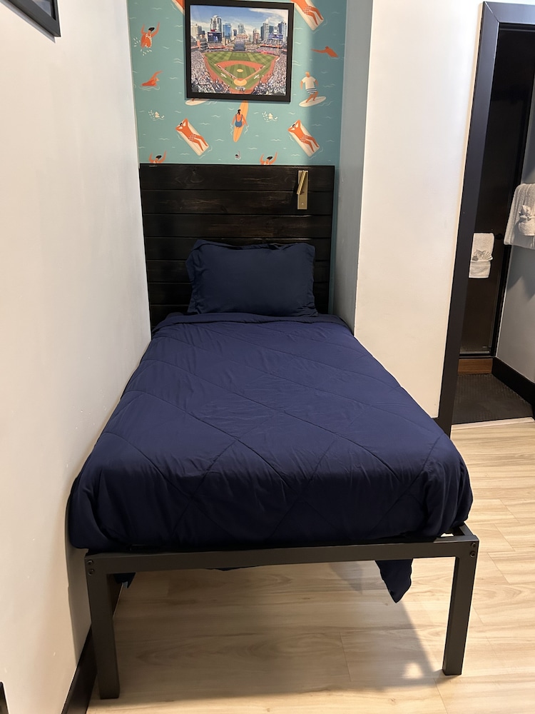 Standard Room Twin Bed