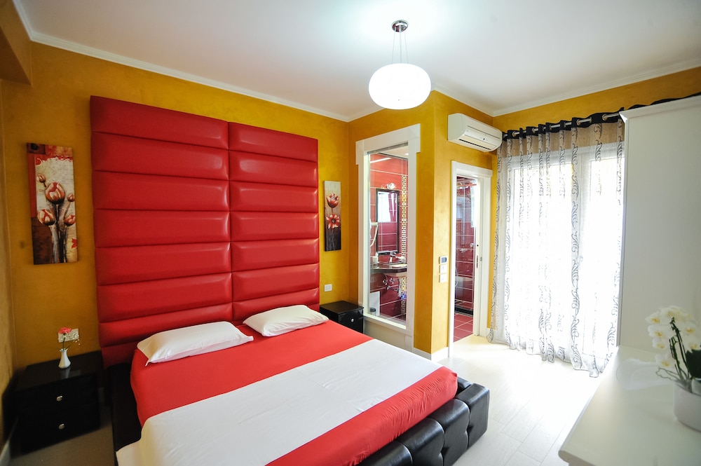 Deluxe Double Room, 1 King Bed, Non Smoking, Sea View