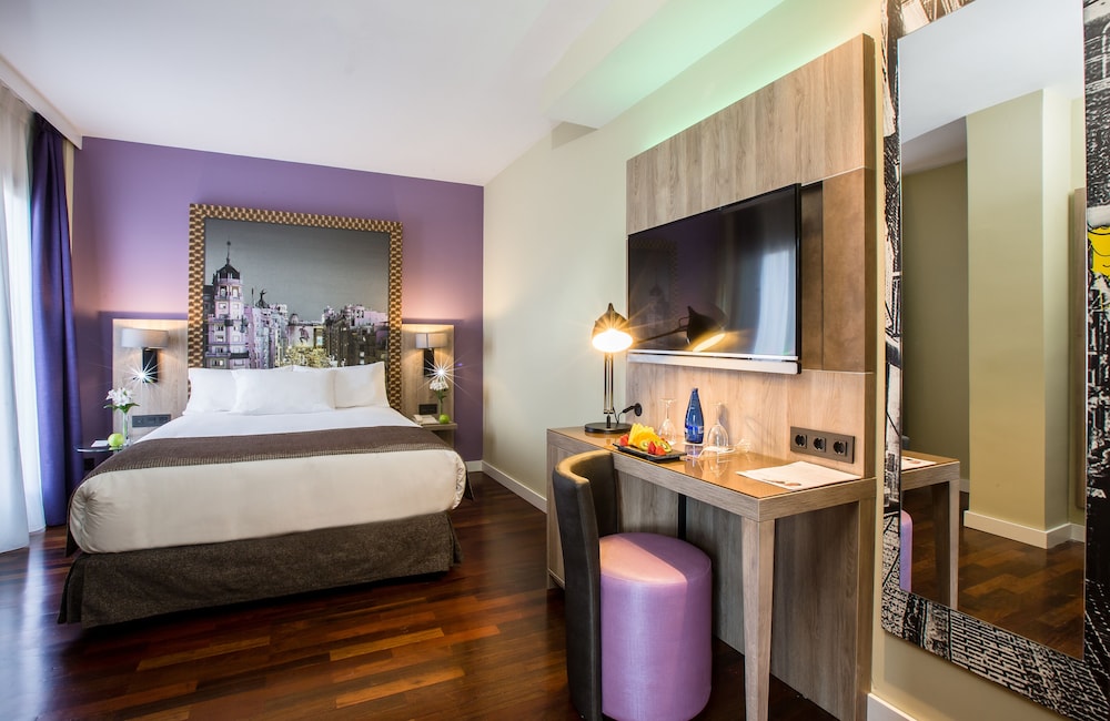 Deluxe Room - Photo 1