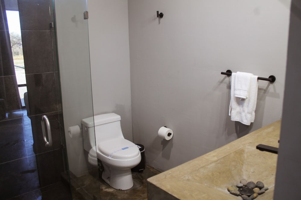 Family Room, 1 Bedroom photo 3