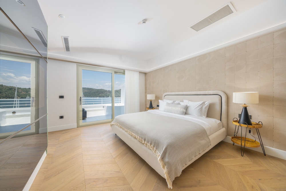Penthouse photo 2