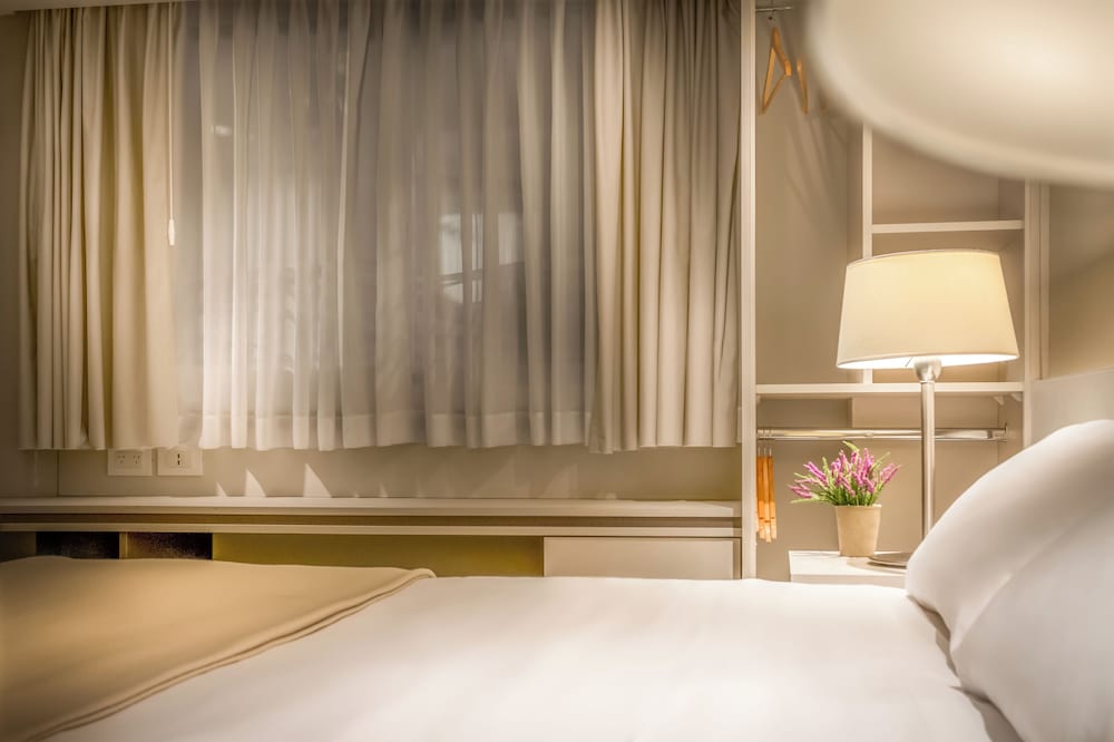 Superior Room, 1 Double or 2 Twin Beds, Balcony photo 3