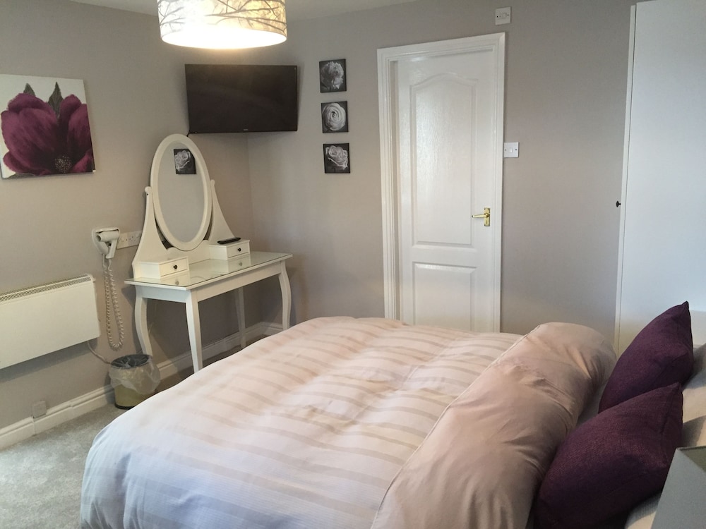 Standard Double Room (Super King) photo 3
