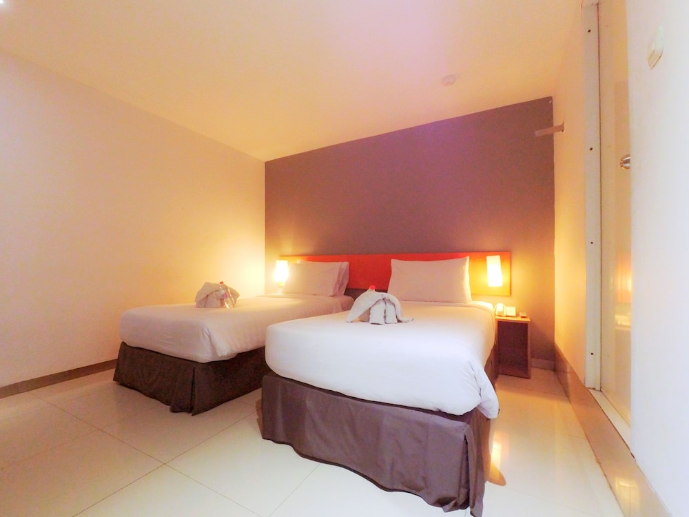 Standard Twin Room photo 2