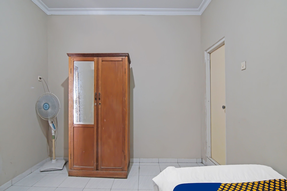 Basic Single Room photo 1