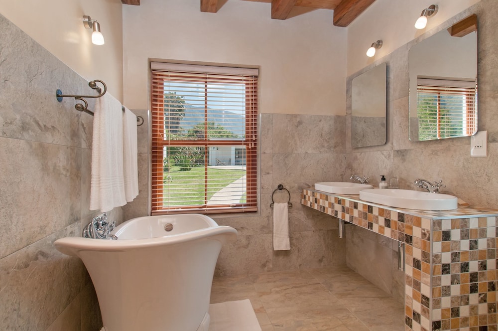 Luxury Cottage - Photo 21