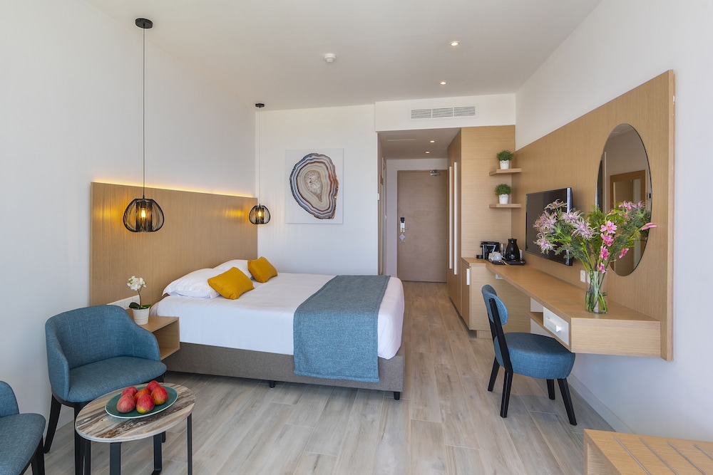 Room, Sea View - Photo 7