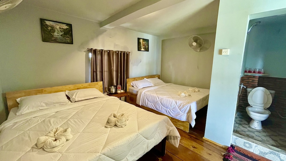 Deluxe Twin Room photo 1