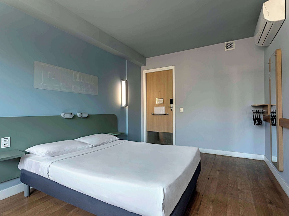 Adapted Superior Apartment, double bed photo 1