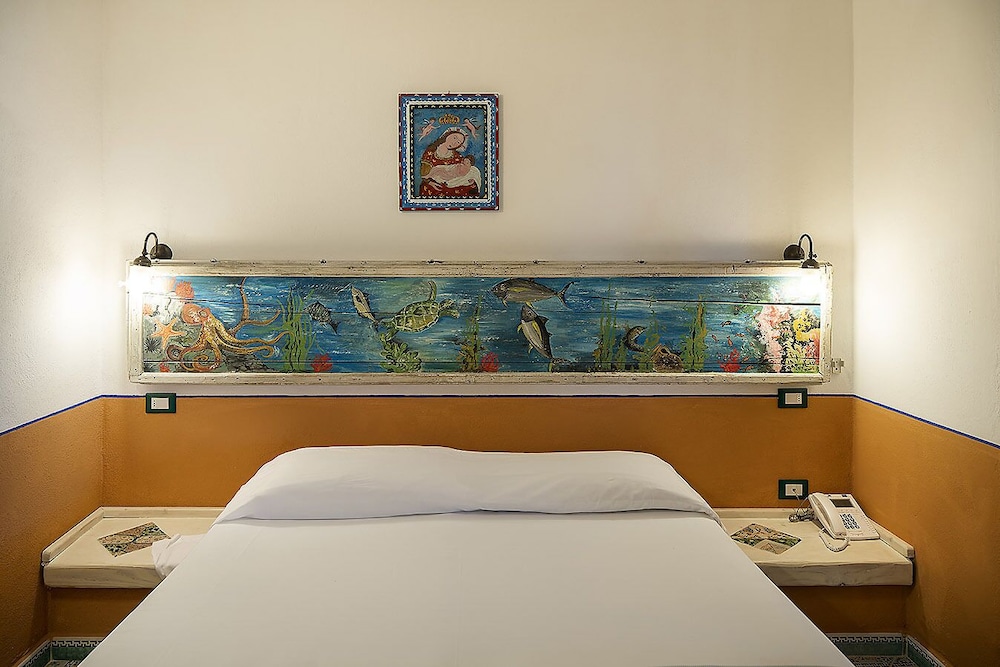 Junior Room, 1 Bedroom, Pool View photo 3