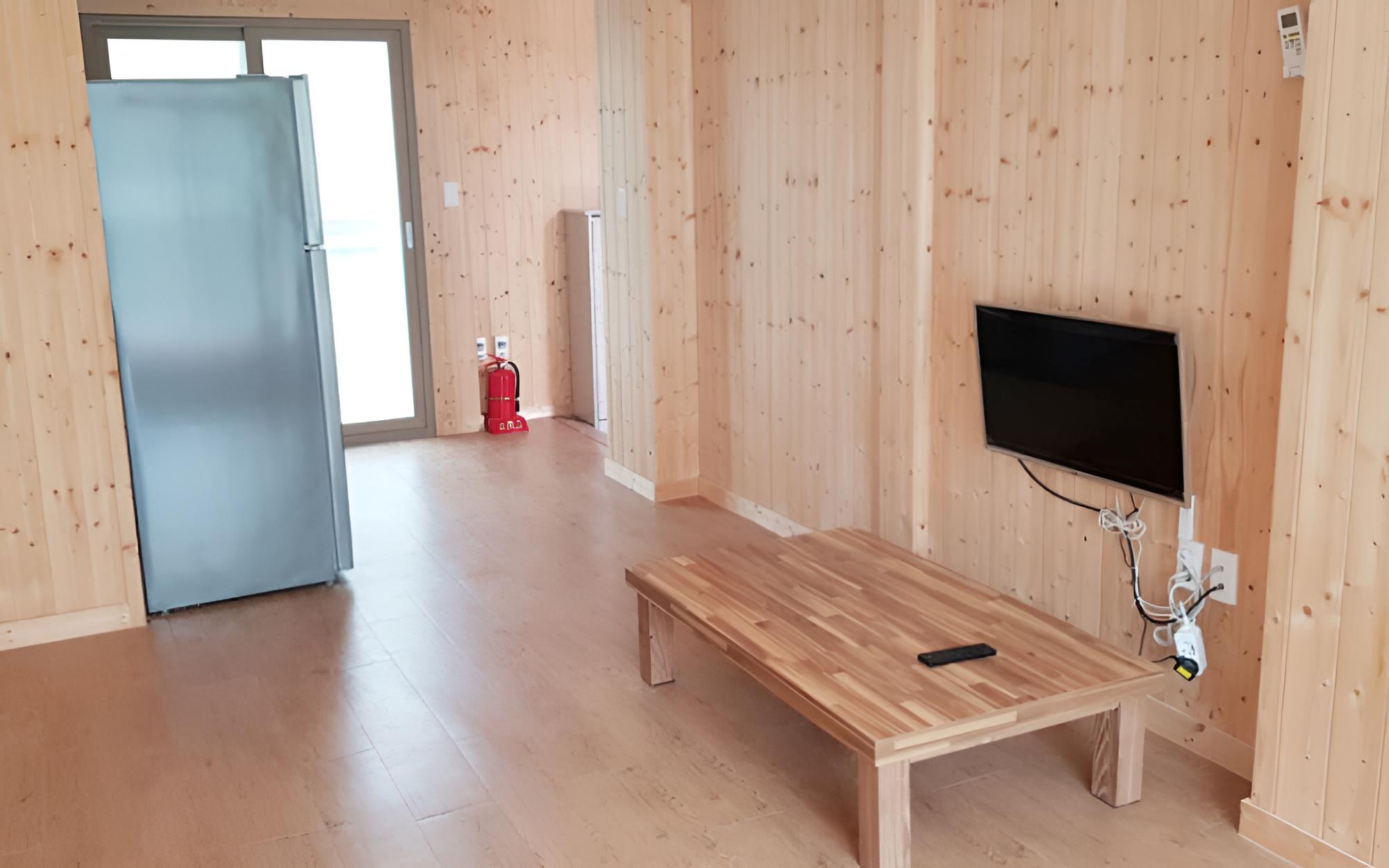 Room (Familyroom2)