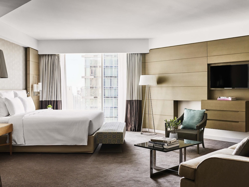 Exclusive Suite, Multiple Beds