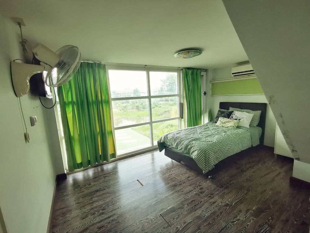 Standard Apartment photo 1