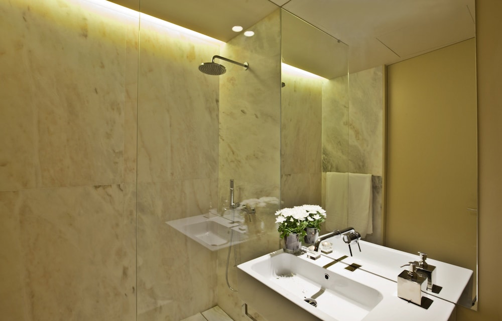 Deluxe Apartment, 2 Bedrooms, River View photo 2