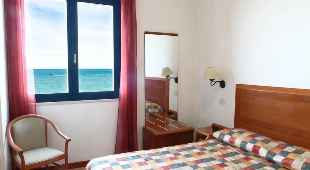 Double or Twin Room with Spa Access photo 1