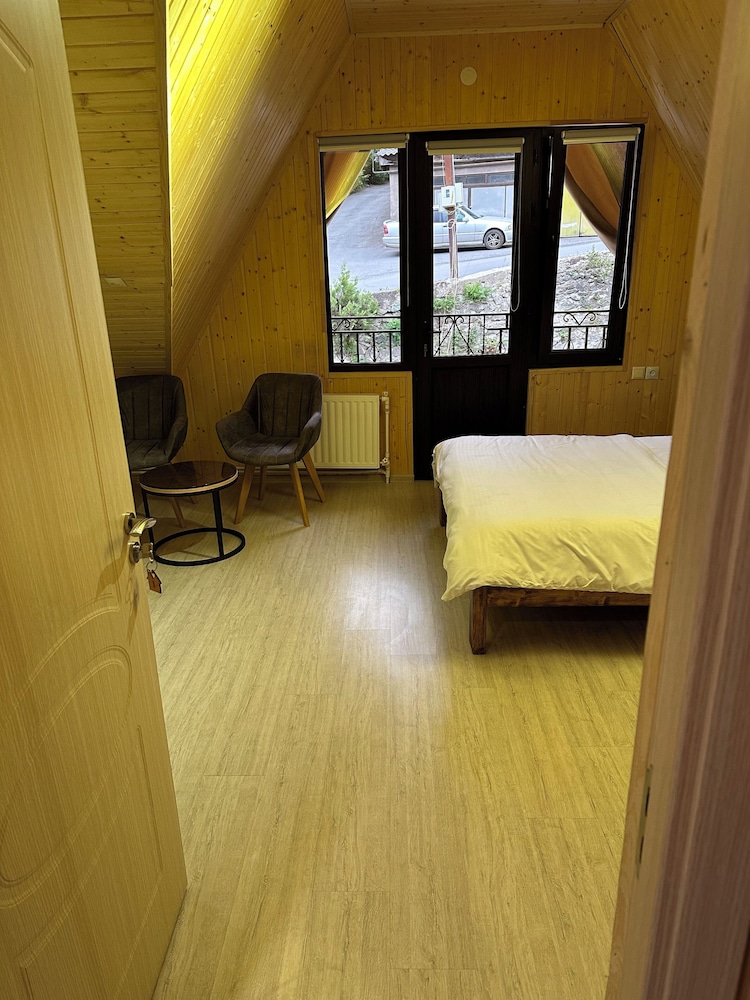 Triple Room, Balcony, Courtyard View photo 2