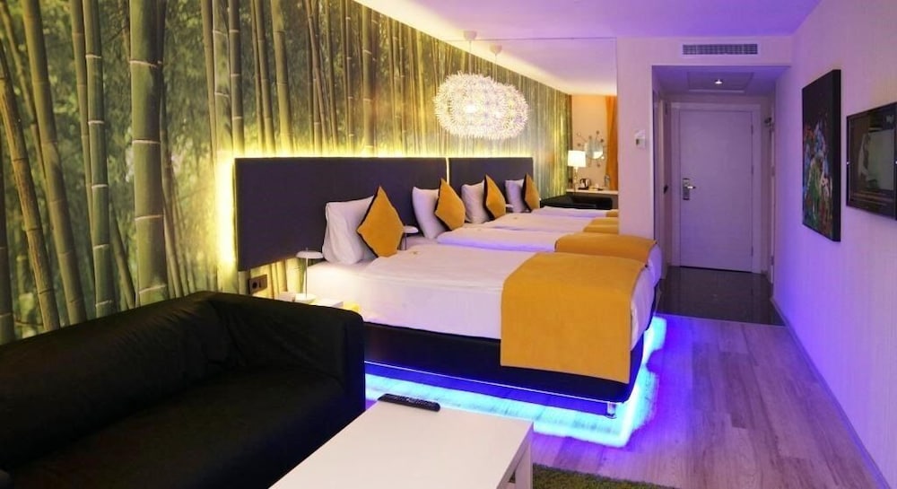 Standard Twin Room photo 1