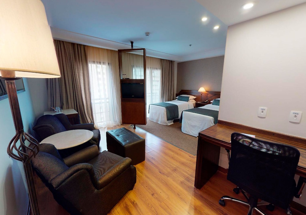 Standard Room, 2 Twin Beds - Photo 1