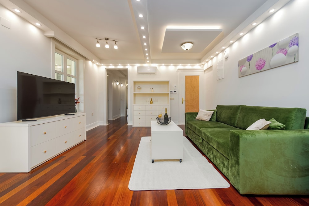Deluxe Apartment, Partial Sea View