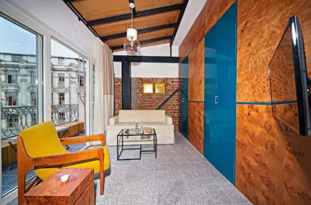 Desing Suite with Balcony photo 2