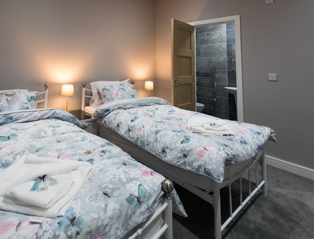 Twin Room, Ensuite - Photo 5