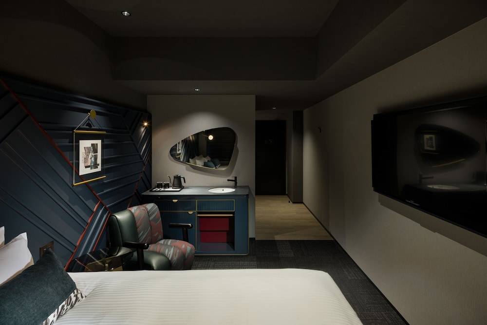 Standard Room, 1 Queen Bed - Photo 3