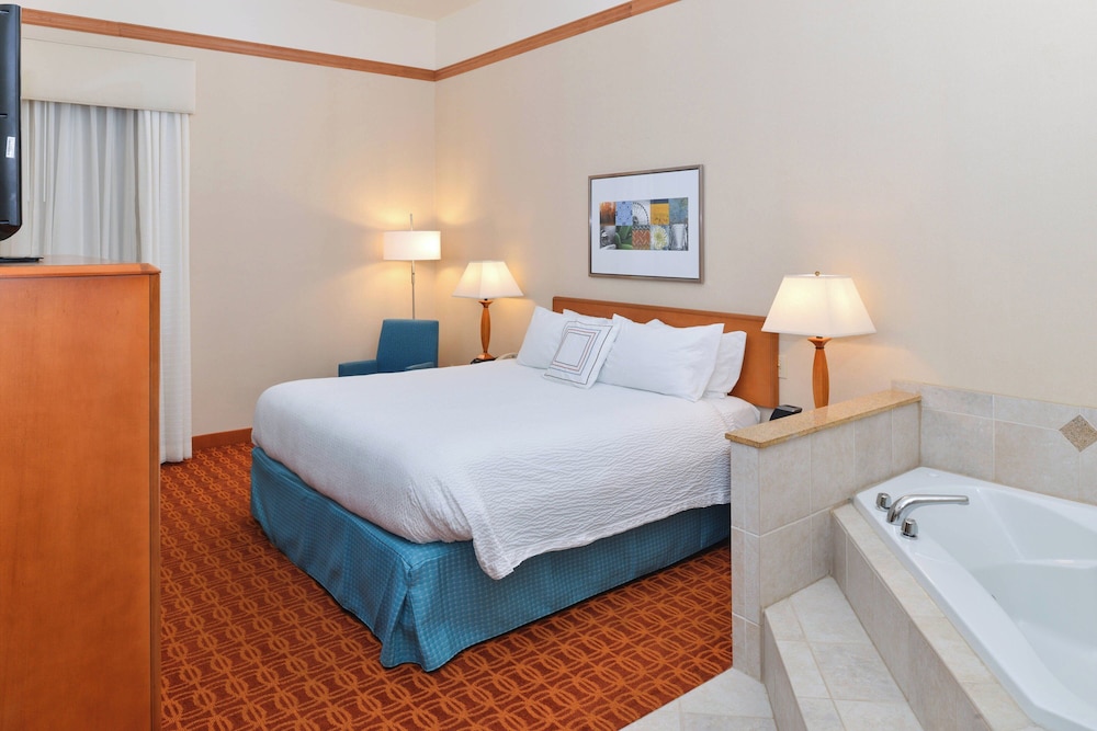 Room, 1 King Bed - Photo 1