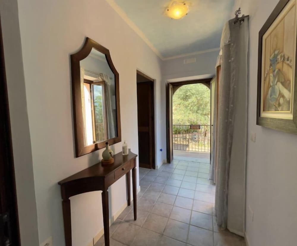 Family Room, 2 Bedrooms, Non Smoking, Mountain View photo 1