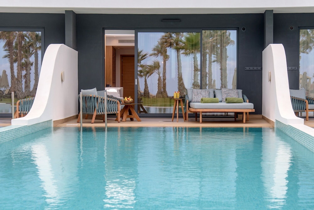 Junior Suite Private Pool Front Sea View photo 2